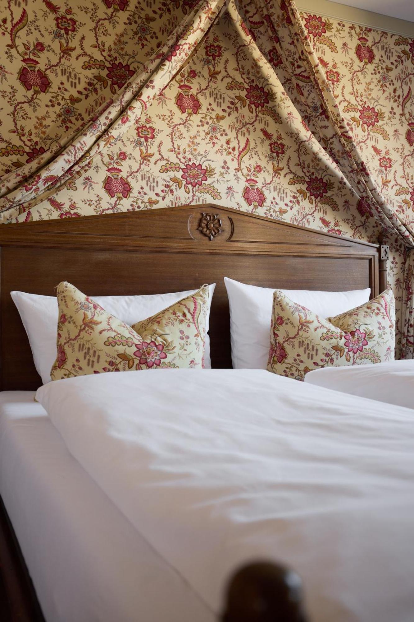 Hotel Detmolder Hof 4*